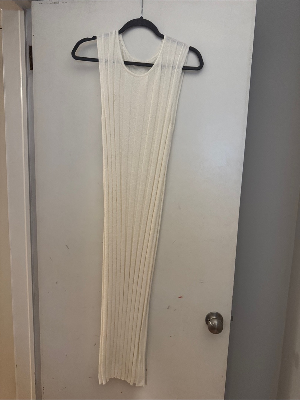 Cream Ribbed Knit Long Decorative Wall Hanging